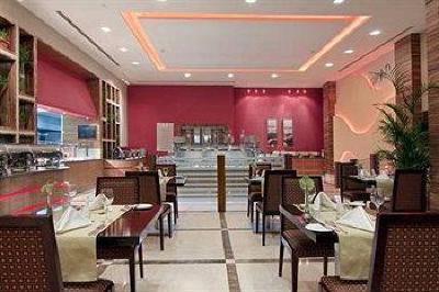 фото отеля Hilton Garden Inn Riyadh Olaya