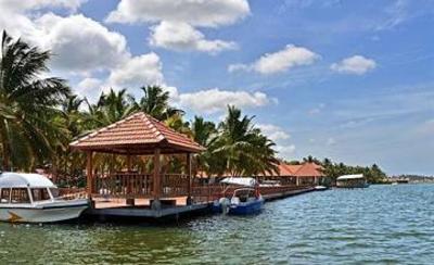 фото отеля Estuary Island Resort Trivandrum