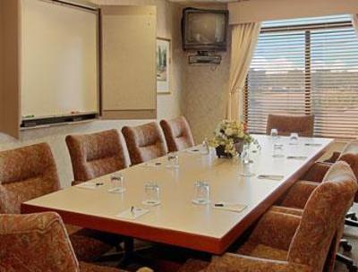 фото отеля Wingate by Wyndham Cincinnati-Blue Ash
