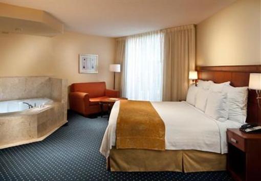 фото отеля Courtyard Miami Dadeland
