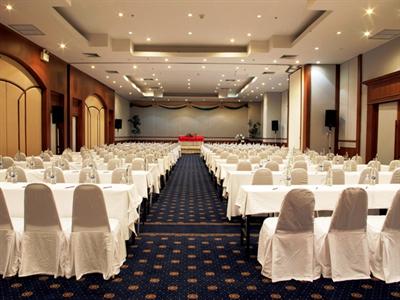 фото отеля Centara Duangtawan Hotel Chiang Mai
