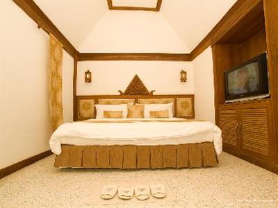 фото отеля Castle Howchow Beach Resort Hotel