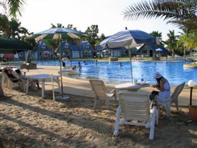 фото отеля Castle Howchow Beach Resort Hotel