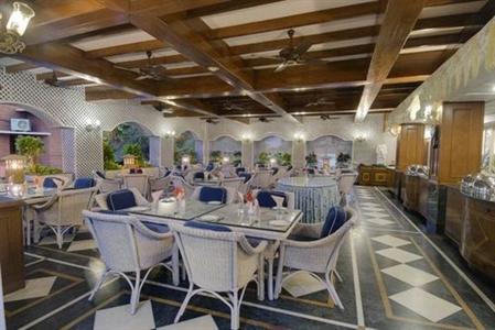 фото отеля Mayfair Beach Resort