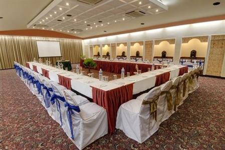 фото отеля Mayfair Beach Resort