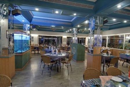 фото отеля Mayfair Beach Resort