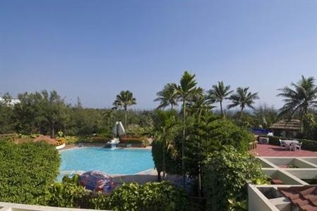 фото отеля Mayfair Beach Resort