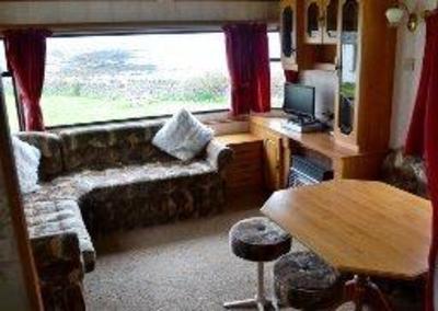 фото отеля Ayres Rock Hostel
