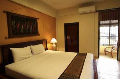фото отеля Tadkham Village Hotel Chiang Mai