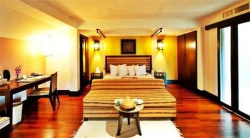 фото отеля Andaman White Beach Resort