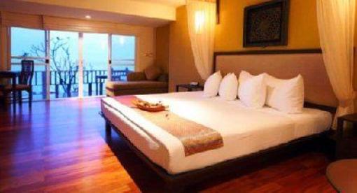 фото отеля Andaman White Beach Resort