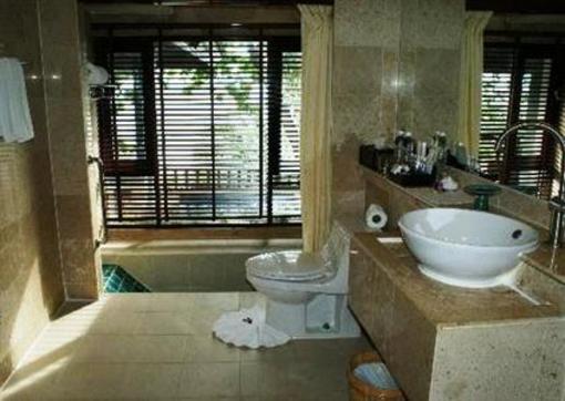 фото отеля Andaman White Beach Resort