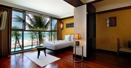 фото отеля Andaman White Beach Resort