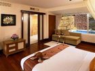 фото отеля Andaman White Beach Resort