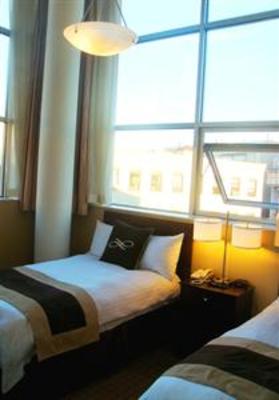 фото отеля Pointe Plaza Hotel