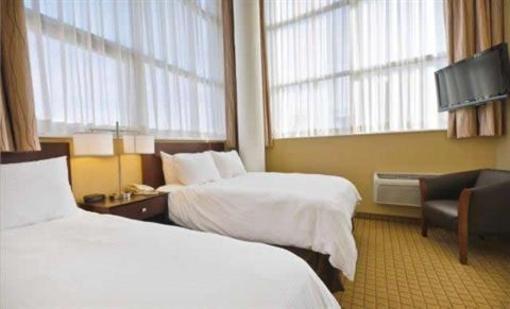 фото отеля Pointe Plaza Hotel