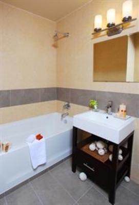 фото отеля Pointe Plaza Hotel