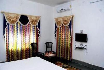 фото отеля Chandra Hill Resort