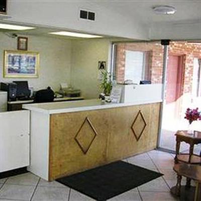 фото отеля Hickory House Inn
