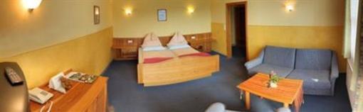 фото отеля Hotel Restaurant Waldhof Muhr
