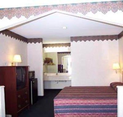 фото отеля Executive Inn & Suites La Grange