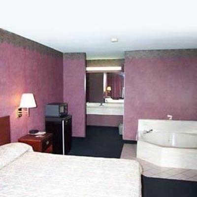 фото отеля Executive Inn & Suites La Grange
