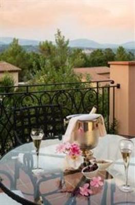 фото отеля Terre Blanche Hotel Spa Golf Resort