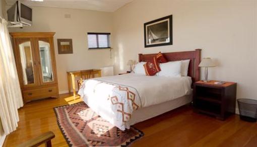 фото отеля Harewood Lodge