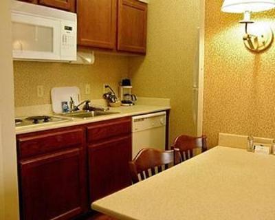 фото отеля Homewood Suites Chester
