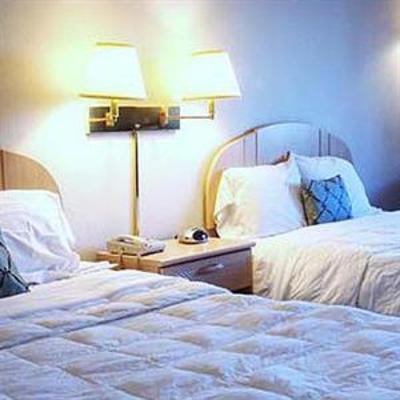 фото отеля Bluffton Inn and Suites