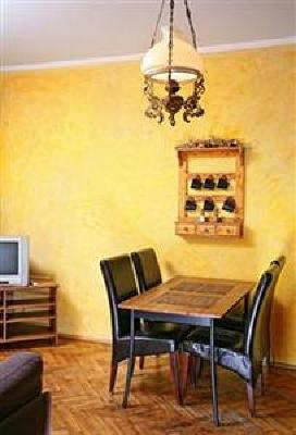 фото отеля Antique Apartments