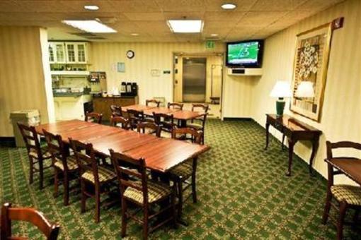 фото отеля Greystone Inn & Suites