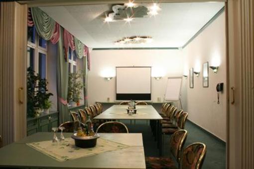 фото отеля Hotel Reifenstein Kleinbartloff
