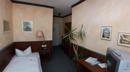 фото отеля Hotel Reifenstein Kleinbartloff