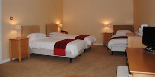 фото отеля Airlie Arms Hotel