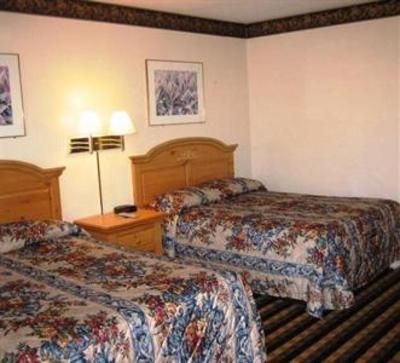 фото отеля Towpath Motel