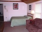 фото отеля Half Moon Motel & Cottages