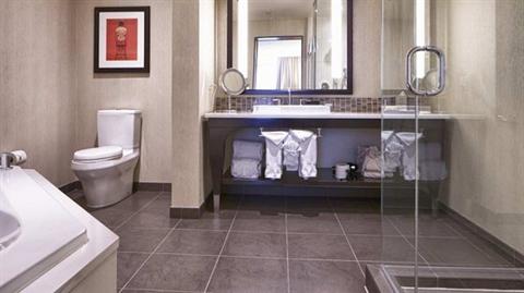 фото отеля theWit, a Doubletree Hotel