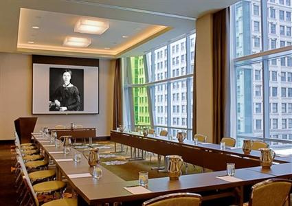 фото отеля theWit, a Doubletree Hotel