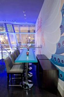 фото отеля theWit, a Doubletree Hotel