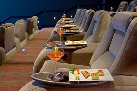 фото отеля theWit, a Doubletree Hotel