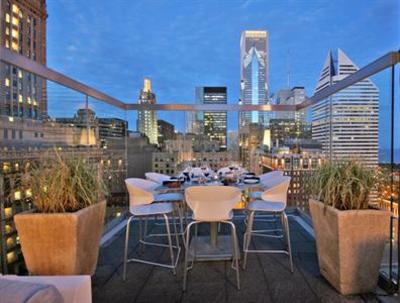 фото отеля theWit, a Doubletree Hotel