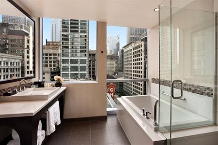 фото отеля theWit, a Doubletree Hotel