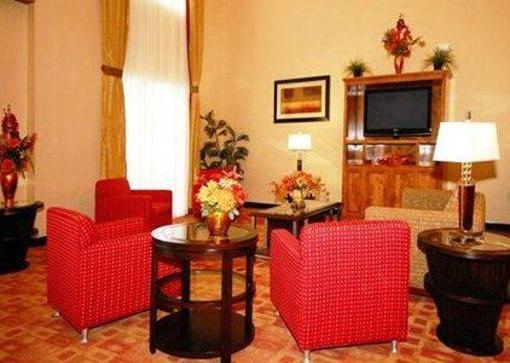 фото отеля Comfort Suites Clayton