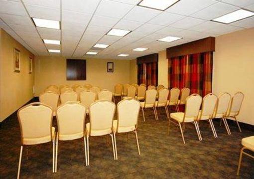 фото отеля Comfort Suites Clayton