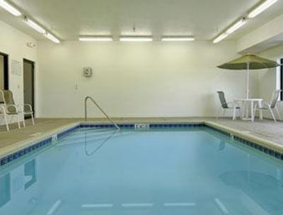 фото отеля Baymont Inn & Suites North Aurora