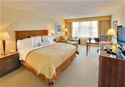 фото отеля Wyndham Andover