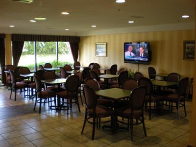 фото отеля Holiday Inn Express Blythewood
