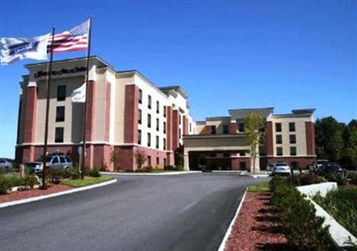 фото отеля Hampton Inn & Suites Providence Smithfield