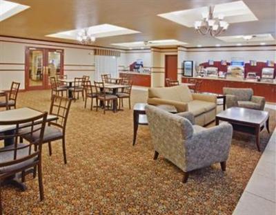 фото отеля Holiday Inn Express Dinuba West